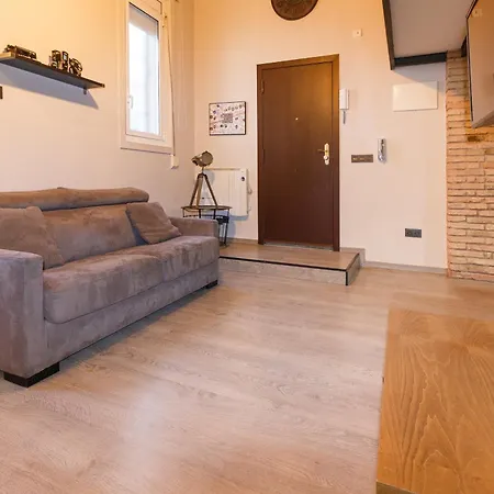 Appartement Cozy Equipped Duplex In Poblenou, Ideal For 4 Guests And Close To Public Transport Barcelona