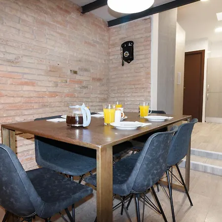 Fluvia Duplex Apartment *