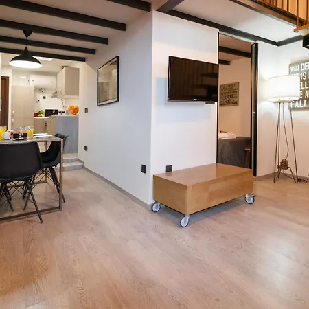 Appartement Cozy Equipped Duplex In Poblenou, Ideal For 4 Guests And Close To Public Transport *